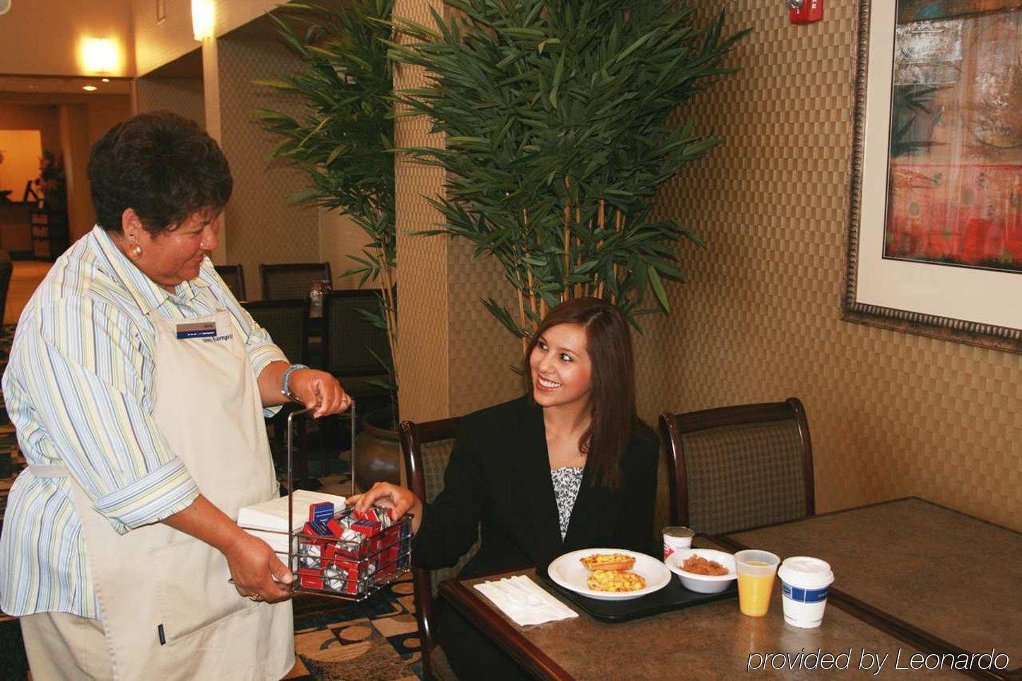 Hampton Inn & Suites Las Cruces I-25 Restaurant photo